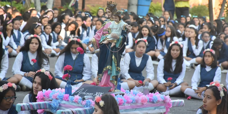 Mes de la Virgen